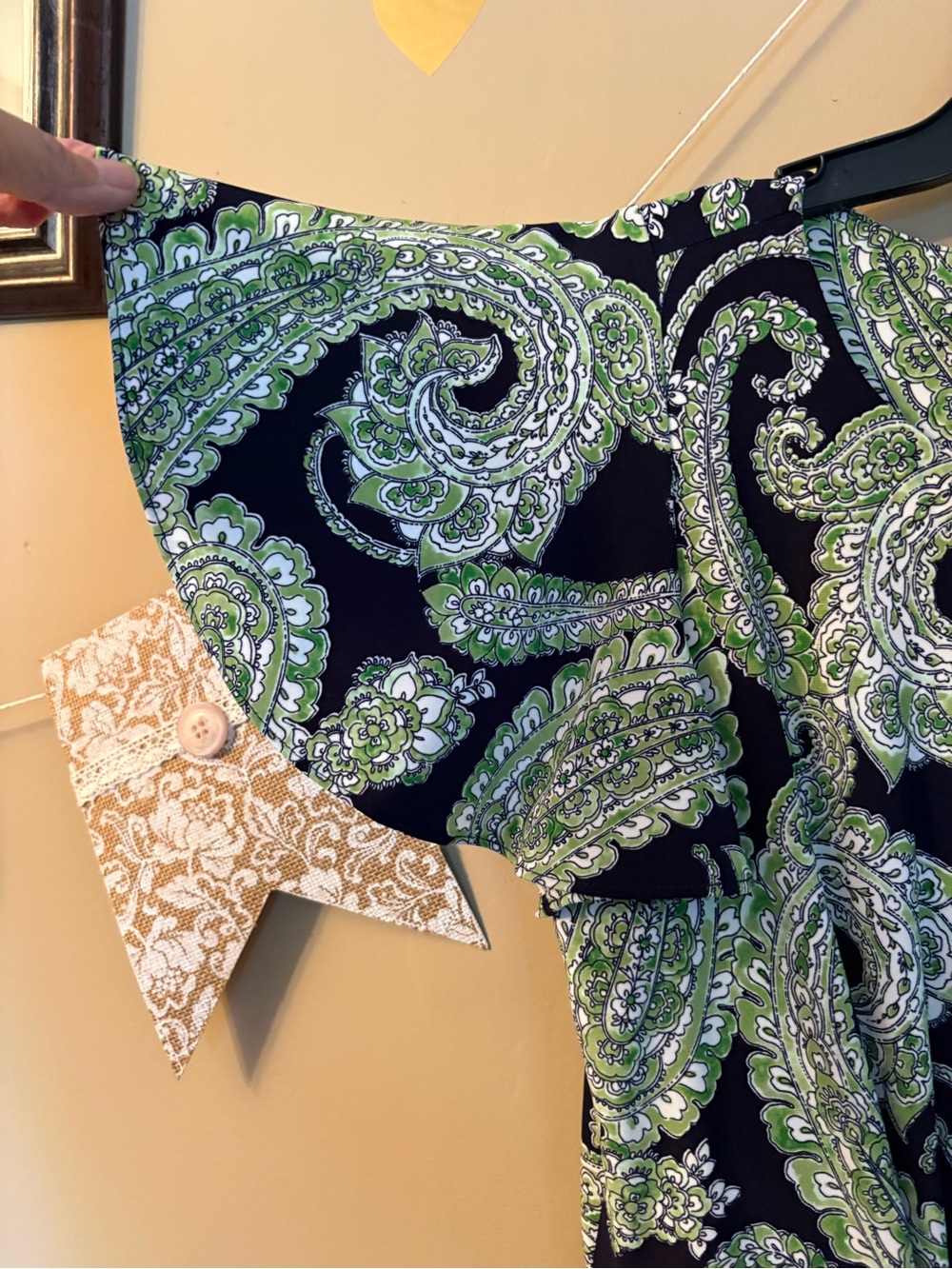 Tommy Hilfiger Navy and Green Paisley Tie-Waist Midi Dress - Picture 7 of 12